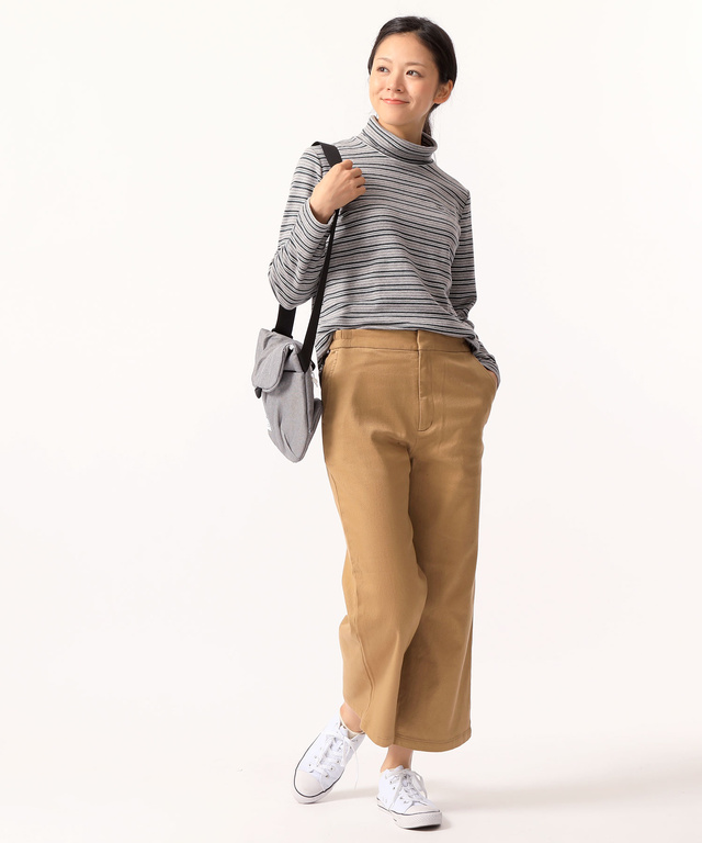 ワイドクロップドパンツ