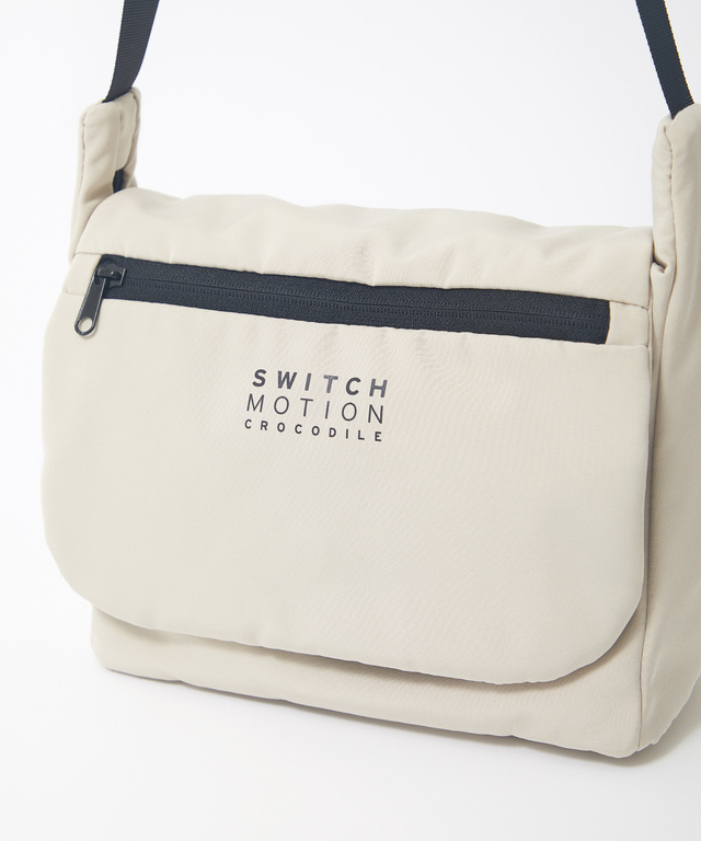 ロゴプリント フラップ ショルダーバッグ